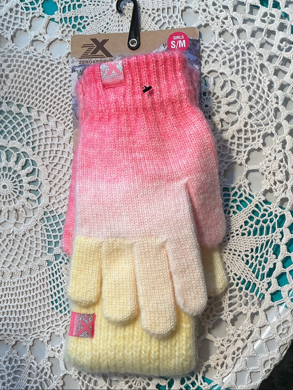 ZeroXposur Girls Pink to Yellow Ombre Knit Mittens S/M